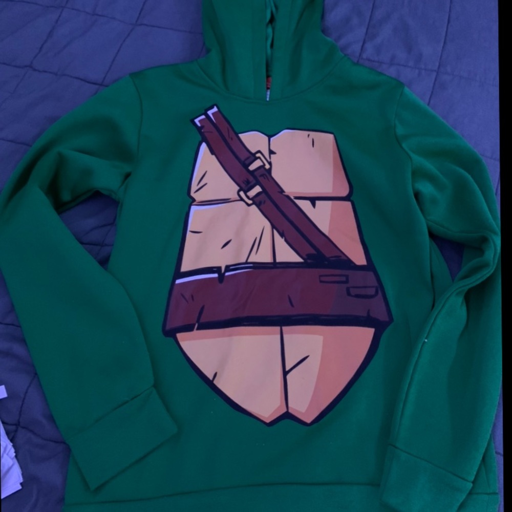 Nickelodeon ninja turtle boys sweater.